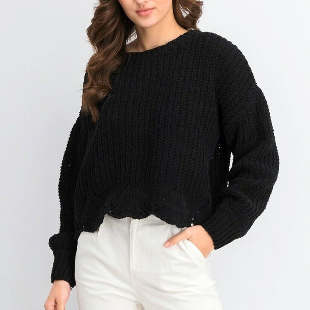 Wynter Women's Scallooped Hem Chenille Sweater
